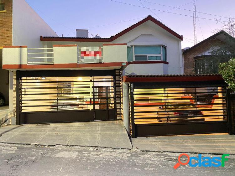 Casa sola en venta en Contry la Silla, Guadalupe, Nuevo