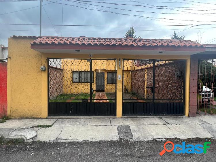 Casa sola en renta en Casa Blanca, Metepec, México