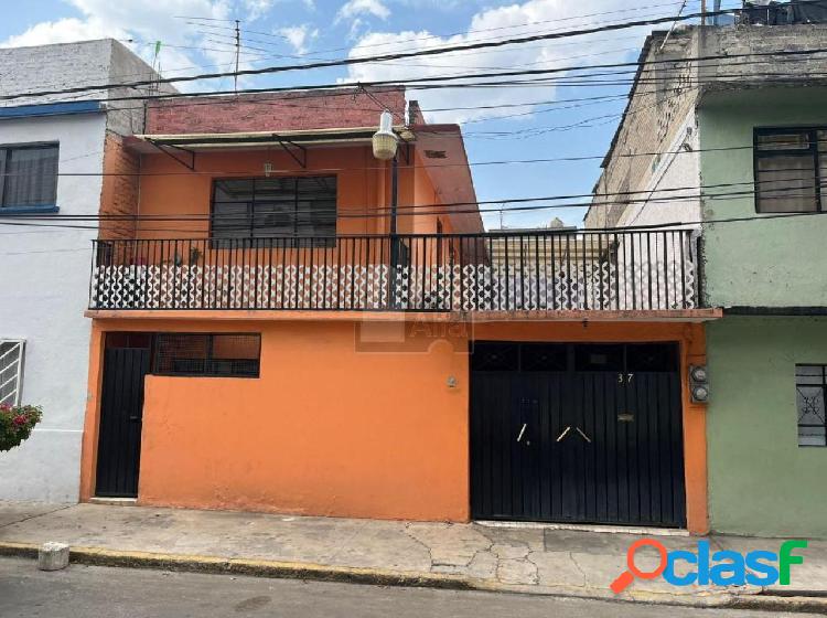 Casa sola en venta en San Felipe Ixtacala, Tlalnepantla de