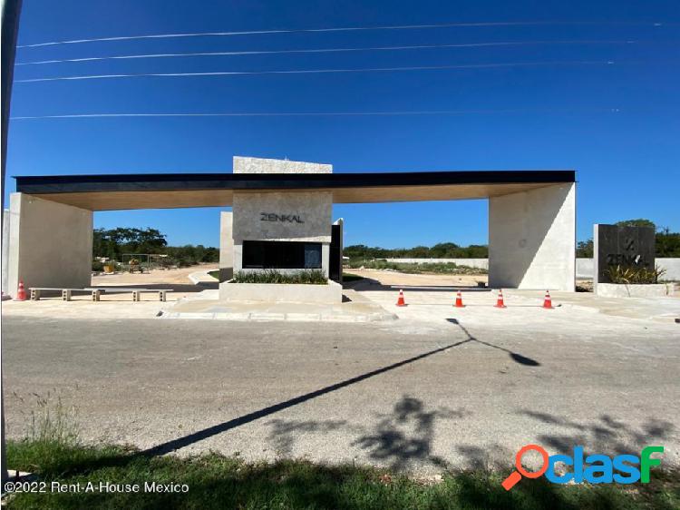 Terreno en Venta en Conkal, Yucatán 22-1615 AO