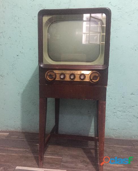 Televisión antigua Hallicrafters